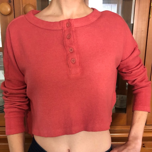 Aeropostale Tops - EUC Aeropostale Button-Up Crop Thermal